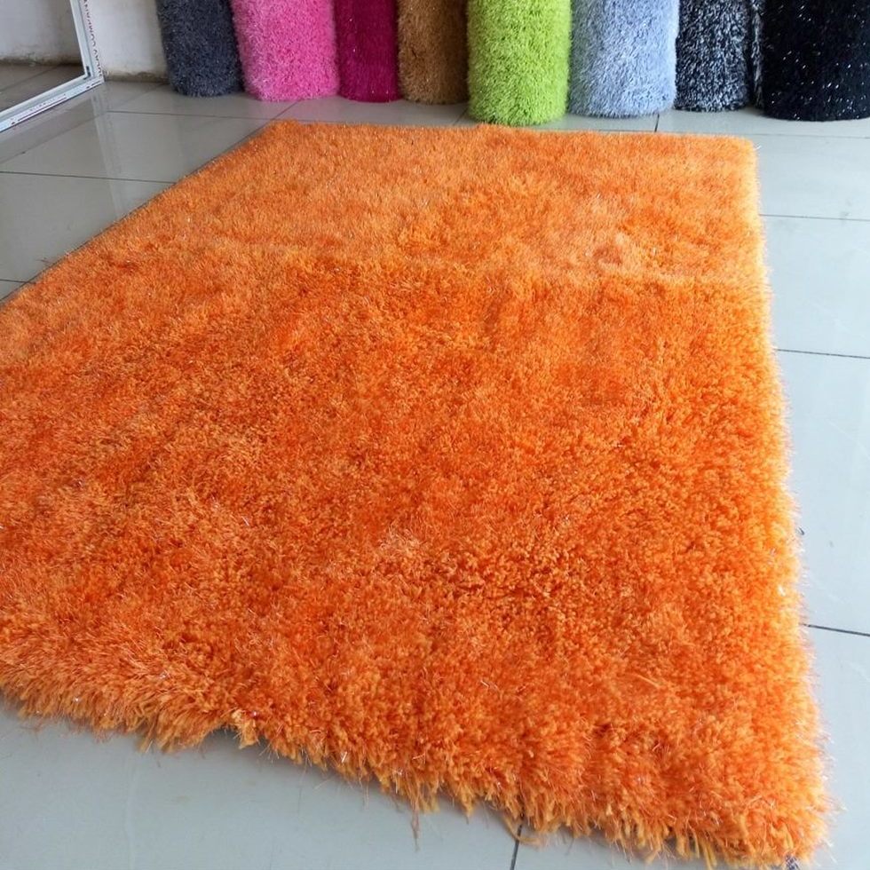 5*8 FLUFFY CARPET (ORANGE)